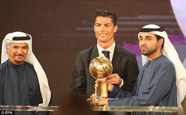 Cristiano Ronaldo ឈ្នះពាន Globe Soccer Awards ខណៈលោក Didier Deschamps ឈ្នះពានគ្រូបង្វឹកល្អ