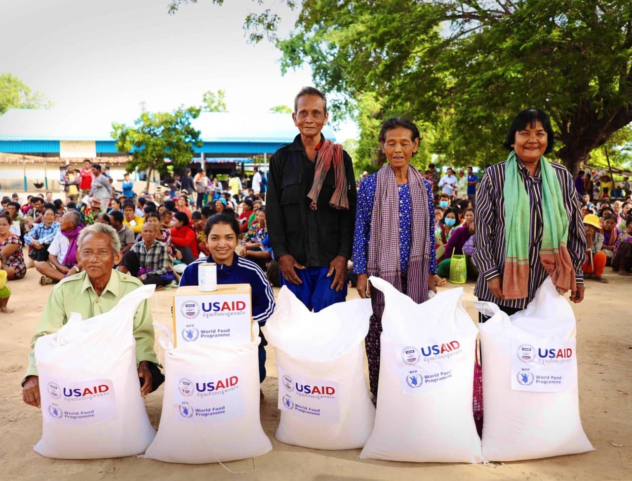 សហរដ្ឋអាមេរិកគ្រោងនឹងផ្ដល់ជំនួយ៦០ម៉ឺនដុល្លារបន្ថែមទៀត សម្រាប់ជួយដល់ប្រជាជនកម្ពុជា ដែលបានរងការប៉ះពាល់ដោយគ្រោះទឹកជំនន់