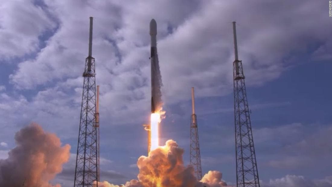 SpaceX បាញ់បង្ហោះផ្កាយរណបម្តង 143 គ្រឿងតំណាលគ្នាបំបែកកំណត់ត្រា