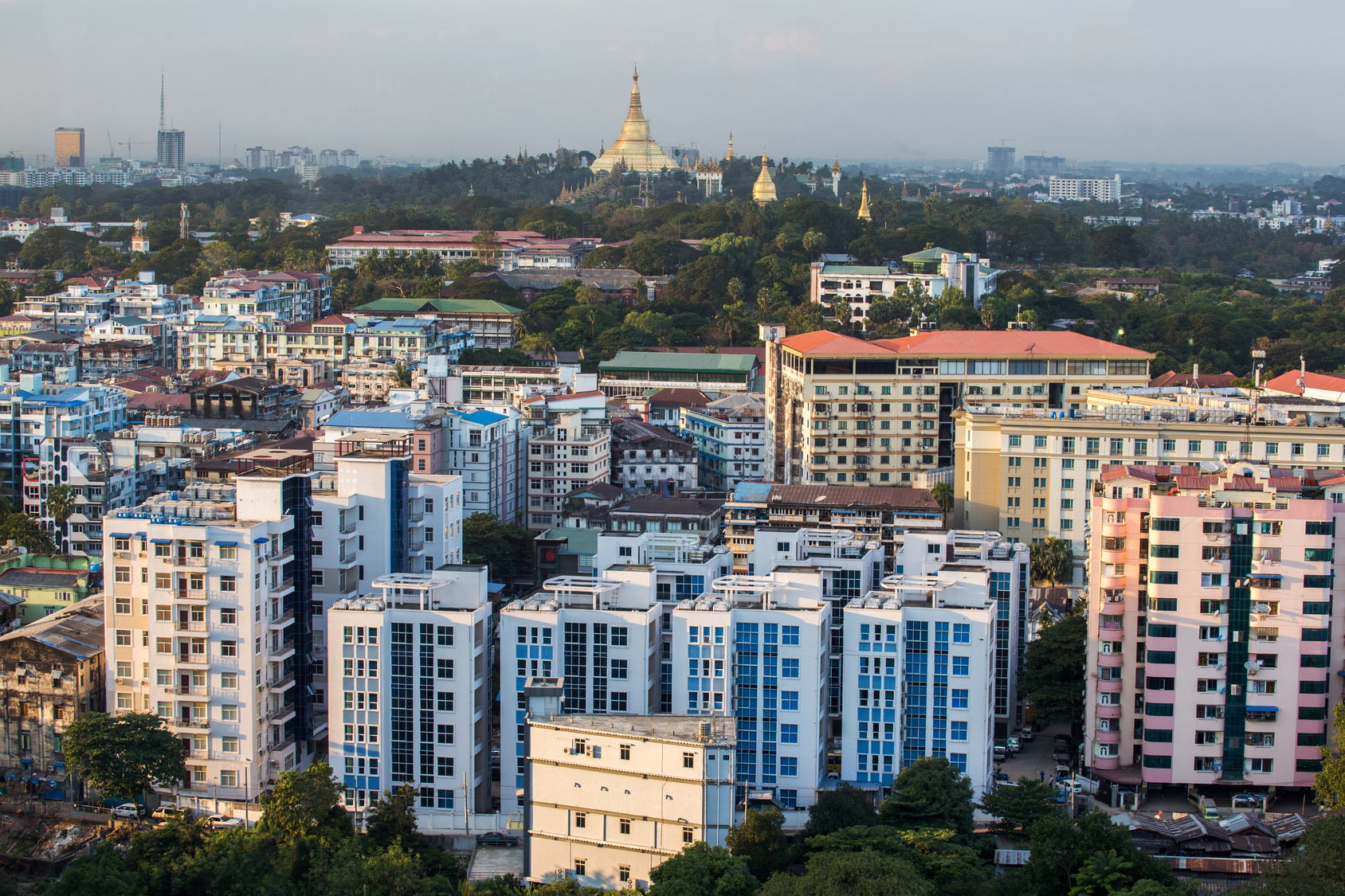 ​អ្នក​វិនិយោគ​វិ​ស័យ​អចល​ន​ទ្រព្យ​បញ្ជាក់​ថា​ ​ការ​ទិញ​ ​និង​លក់​អចល​ន​ទ្រព្យ​ក្នុង​ប្រទេស​មី​យ៉ា​ន់​ម៉ា​ធ្លាក់ចុះ​ជិត​១​០​០​ភាគរយ