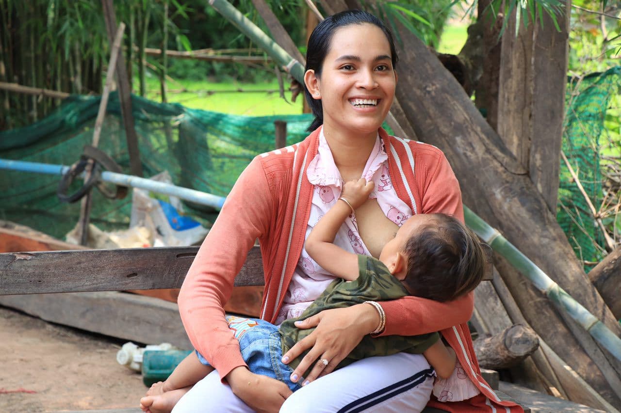 ជីដូនដើរតួរជាចម្បងលើកទឹកចិត្តម្ដាយឱ្យបំបៅកូនដោយទឹកដោះ