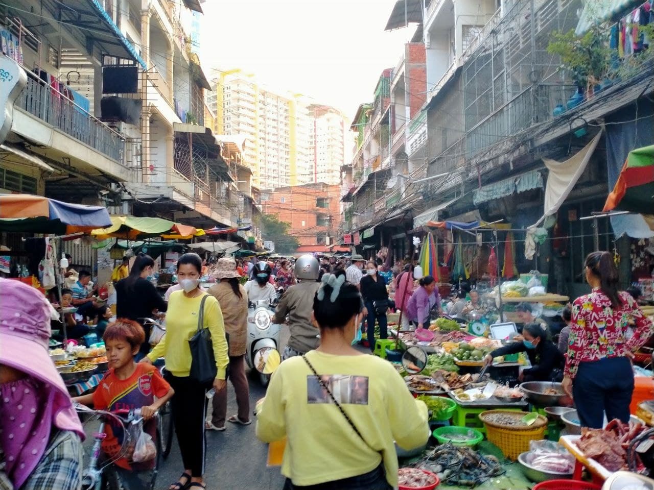 ព្រឹត្តិការណ៍សហគមន៍20កុម្ភៈ និងការប្រែប្រួលទីផ្សារលក់រាយបែបប្រពៃណី