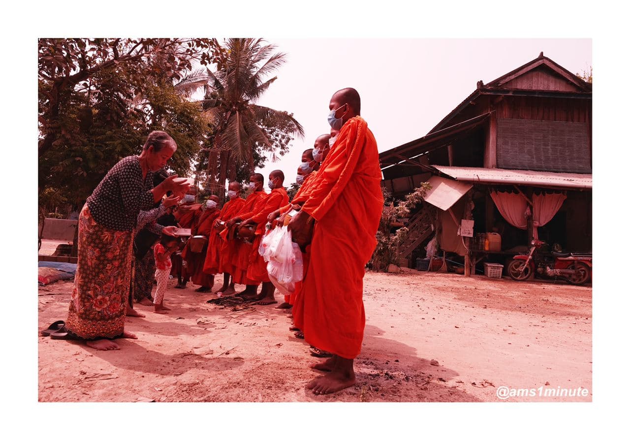 និមន្តបិណ្ឌបាត ឃុំផ្អាវ ស្រុកបាធាយ ខេត្តកំពង់ចាម📍