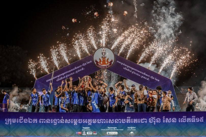 វិសាខា ឈ្នះពានសម្ដេចតេជោហ៊ុន សែន ថ្នាក់ជាតិ២រដូវកាលជាប់ៗគ្នា ក្រោយឈ្នះស្វាយរៀង ៥-៤ ដោយបាល់ប៉េណាល់ទីកាត់សេចក្ដី, សម្ដេចតេជោនាយករដ្ឋមន្ដ្រី ឧបត្ថម្ភថវិកា ៥ម៉ឺនដុល្លារ