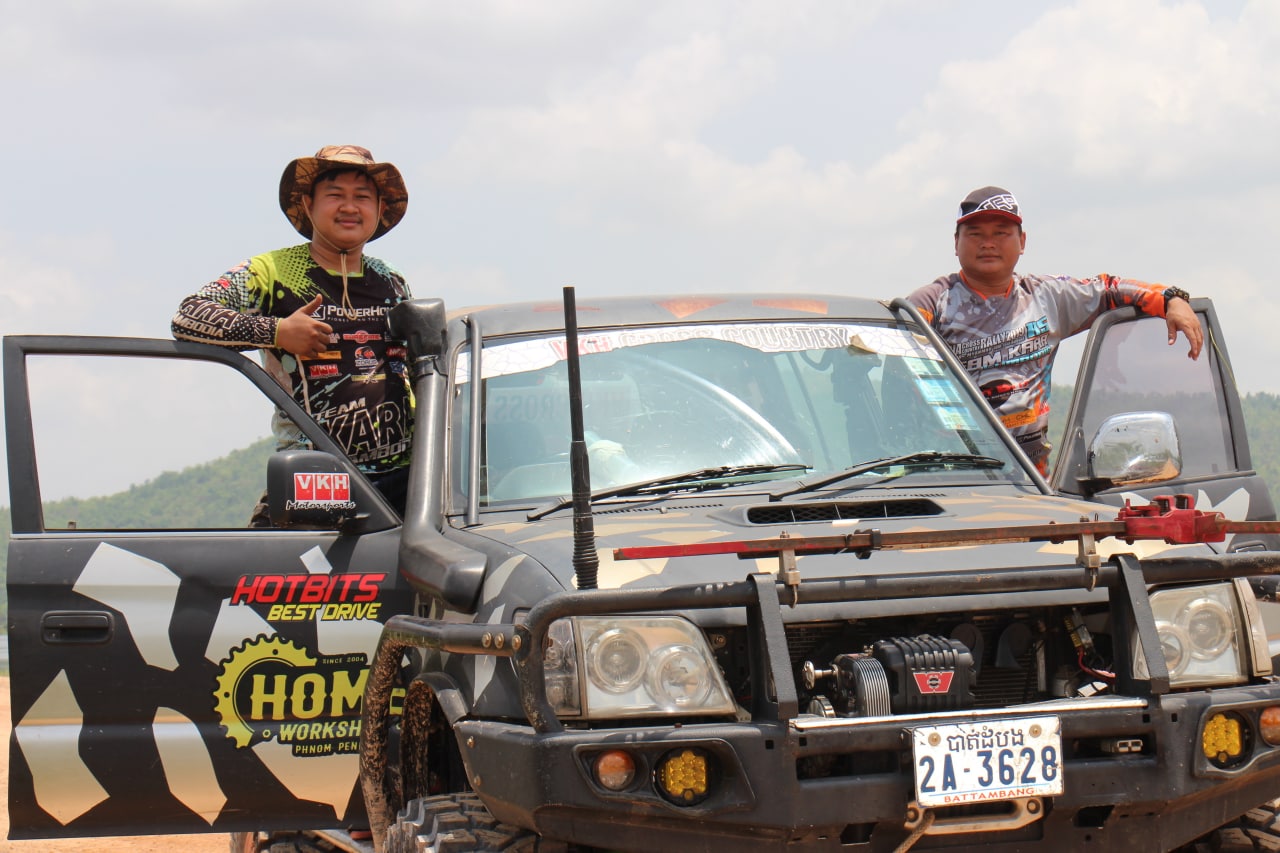 ភ្ញាក់ងាររៀបចំការប្រណាំងយានយន្តកម្ពុជា Kara បានចុះពិនិត្យផ្លូវ ត្រៀមការប្រកួតនាខែឧសភាខាងមុខនេះ