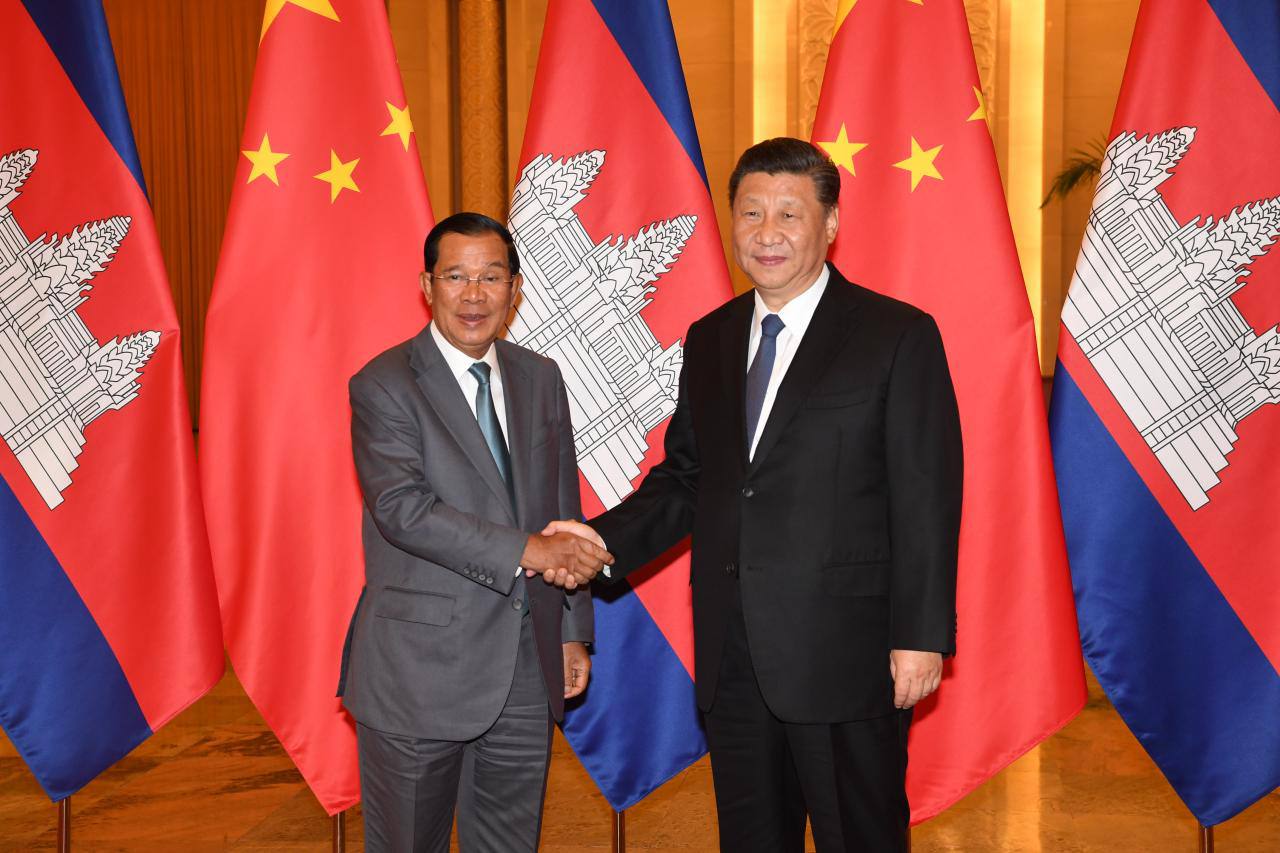 ប្រធានាធិបតីចិន Xi Jinping ផ្ញើលិខិតជូនសម្តេចតេជោ ហ៊ុន សែន អបអរសាទរខួបលើកទី៧០ នៃទិវាបុណ្យឯករាជ្យជាតិរបស់កម្ពុជា 💐🇰🇭