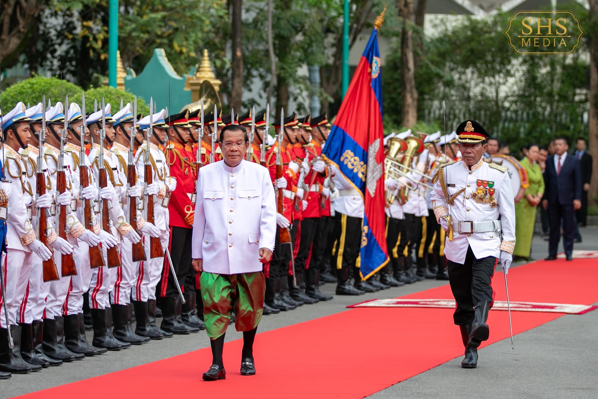 ប្រធានយុវជនសង្គមស៊ីវិល និងក្រុមសេដ្ឋកិច្ចក្រៅប្រព័ន្ធ រំលេចពីវីរភាពរបស់សម្តេចតេជោ ហ៊ុន សែន ប្រធានព្រឹទ្ធសភា នីតិកាលទី៥