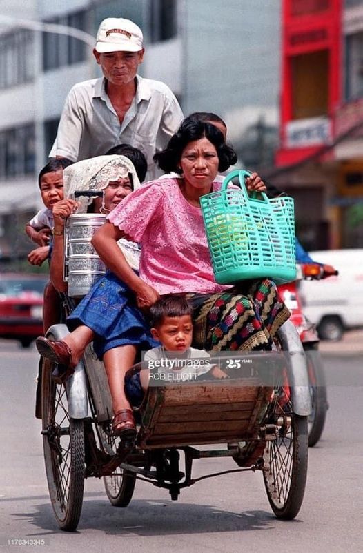 ជិះស៊ីក្លូទៅវត្ត ថ្ងៃចូលឆ្នាំថ្មី ប្រពៃណីជាតិខ្មែរ