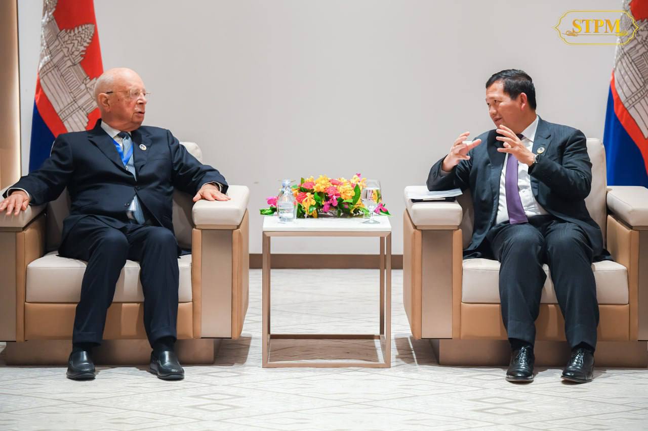 លោកសាស្ត្រាចារ្យ Klaus Schwab អញ្ជើញសម្តេចធិបតី ចូលរួមវេទិកាសេដ្ឋកិច្ច​ពិភពលោក (WEF) ប្រចាំឆ្នាំ២០២៥