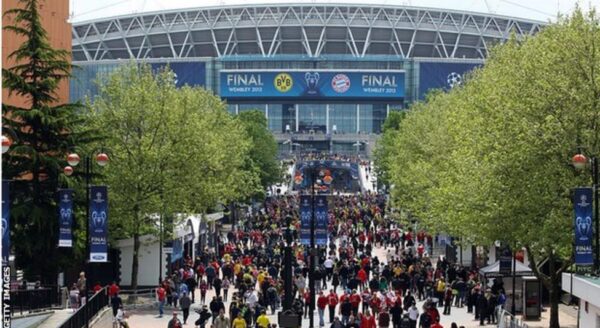 ផ្ដាច់ព្រ័ត្រ UCL រវាង Chelsea និង Man City អាច​ធ្វើ​នៅ​មាតុភូមិ​របស់ CR7 ជាង​នៅ Wembley