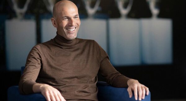 Zidane បញ្ជាក់ពីជំហរបង្វឹករបស់ខ្លួន បន្ទាប់ពី PSG និយាយចំឈ្មោះ ខណៈជម្រើសជាតិក៏ចាប់អារម្មណ៍